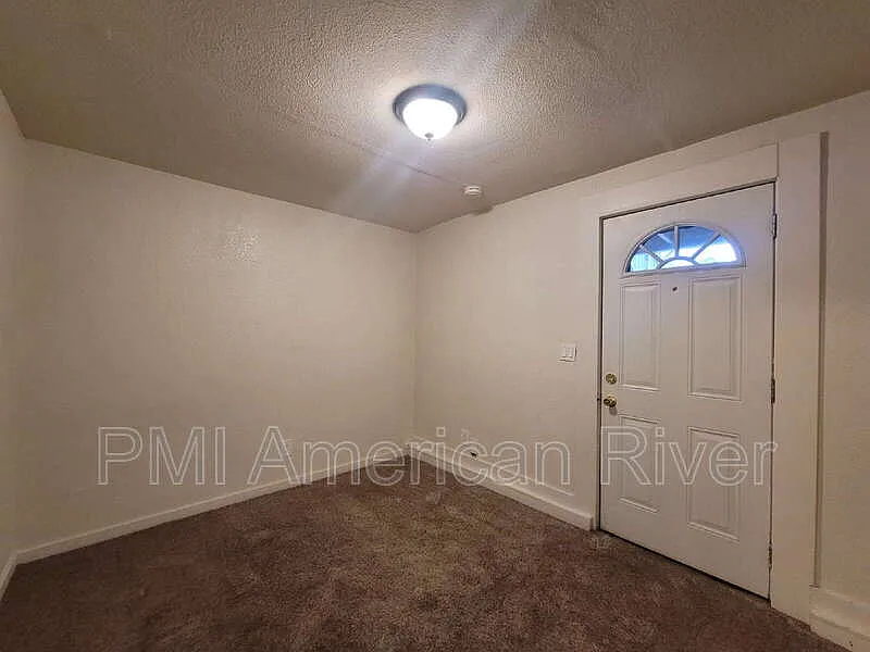 Building Photo - 1224 V St #1