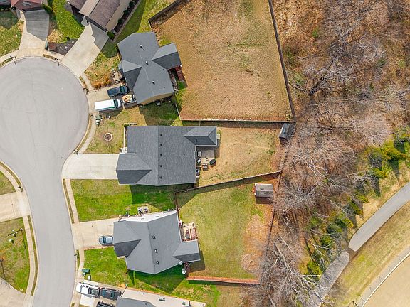 3rd image of 2204 Killington Dr