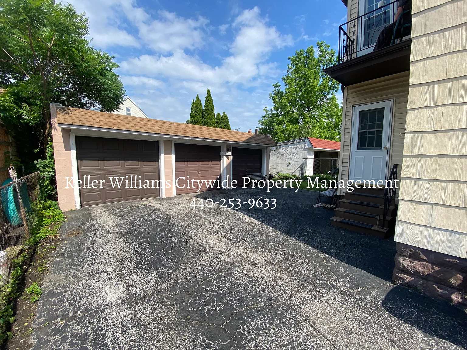 2 bedroom unit with oversized front porch! — Photo 3