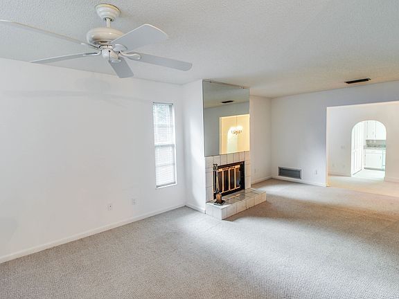 5th image of 1220 Woodland St