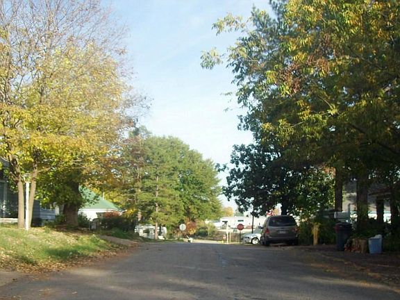 3rd image of 1818 Cherry St