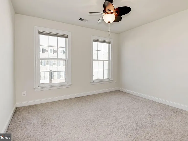 25442 Hopton House Ter — Photo 22