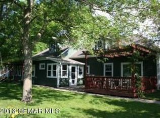 202 2nd Ave, Whalan, MN 55949