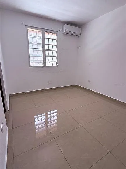 413 Edificio Gaither Plz #3A — Photo 4