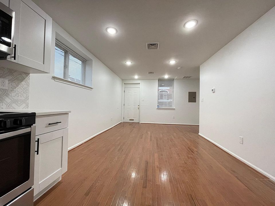 1st image of 221 S 51st St #S1dum9525
