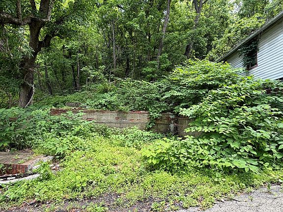 4th image of 38 Pierce Street