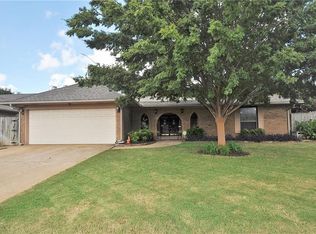 1521 Kingsgate Rd, Oklahoma City, OK 73159