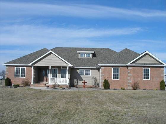 2nd image of 3146 Sycamore Rd