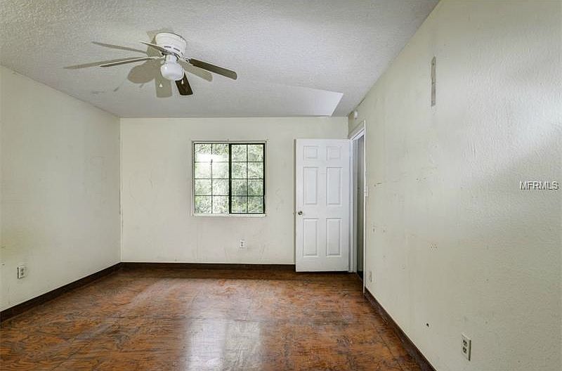 2nd image of 9930 Leguna St