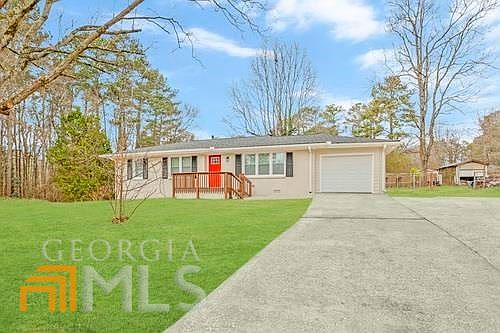 4th image of 2589 Poplar St