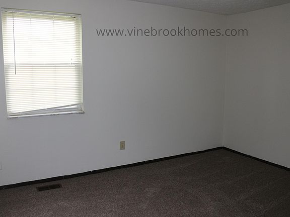 4th image of 7630 Pomeranian Dr