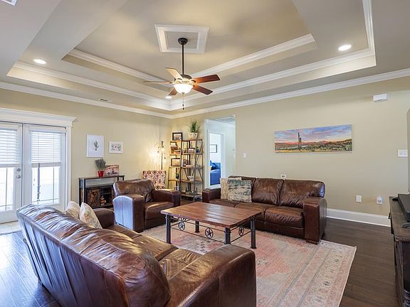 4th image of 4733 Amelia Cir
