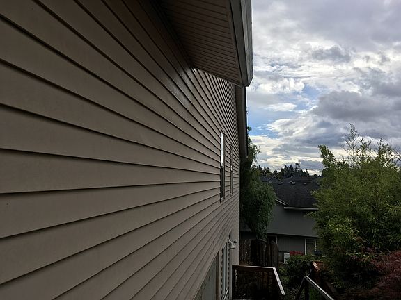 3rd image of 5315 NE 69th Cir