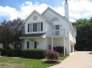 52 Vista Cir #36A, North Olmsted, OH 44070