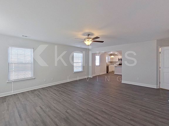 3rd image of 109 Western Red Cedar Dr