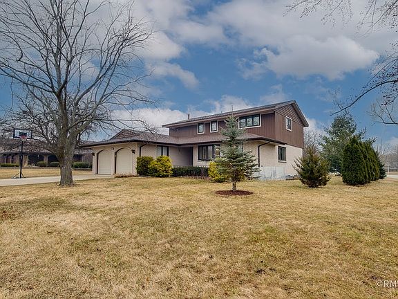2nd image of 137 Haverhill Ln