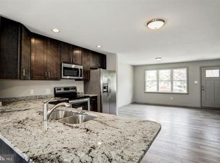 154 Delaware Dr, Pennsville, NJ 08070