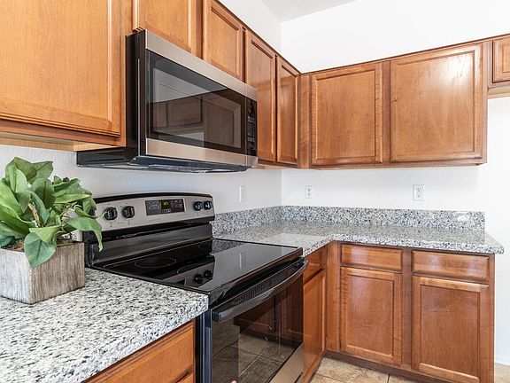 3rd image of 43800 W MARICOPA Avenue