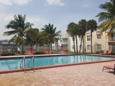 425 Executive Center Dr APT 108, West Palm Beach, FL, 33401