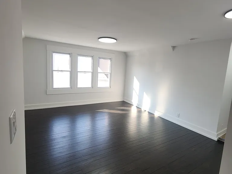 622 Whalley Ave — Photo 39