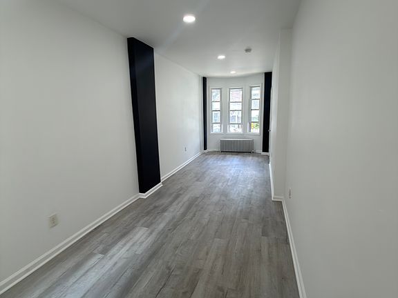 2nd image of 1745 Rose St APT 1