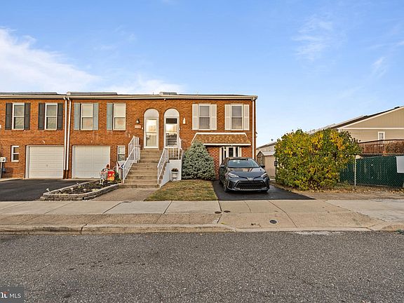 4th image of 10710 E Pelle Cir