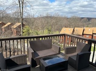 10 Sunrise Dr UNIT 8, Vernon, NJ 07462