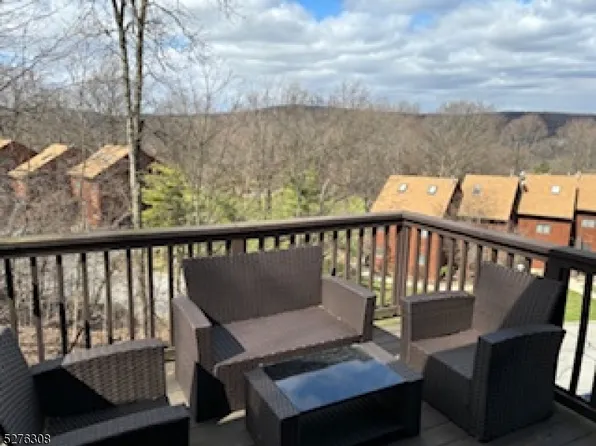 10 Sunrise Dr #8, Vernon Twp., NJ 07462