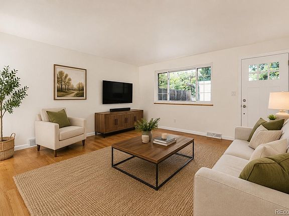 3rd image of 907 Newton Street