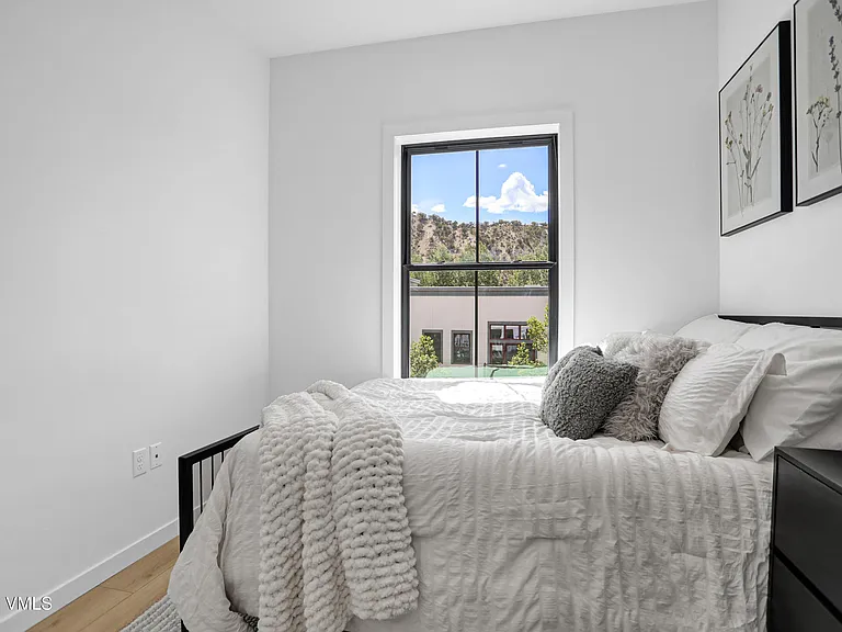 1200 Capitol St #201 — Photo 13