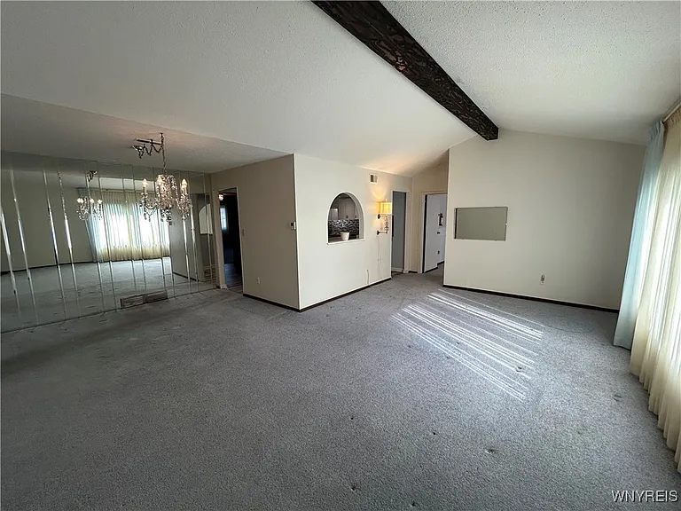 186 Peppertree Dr — Photo 7
