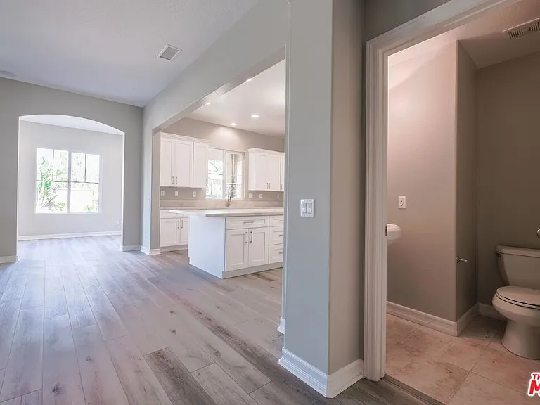 22430 Leisure Dr — Photo 16