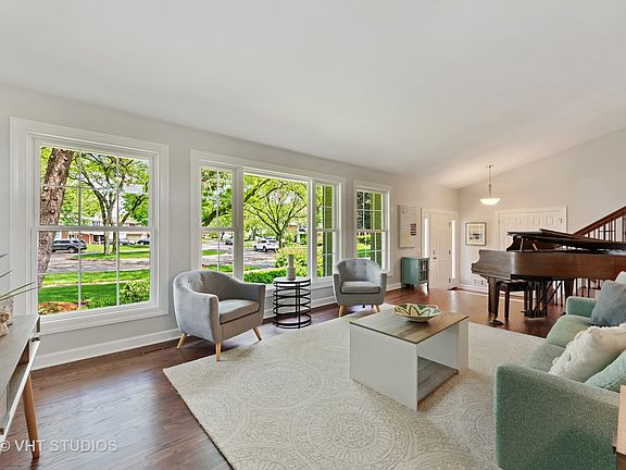 4th image of 603 E Crestwood Dr