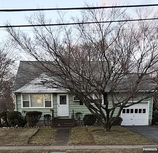 229 Sutton Pl, New Milford, NJ, 07646
