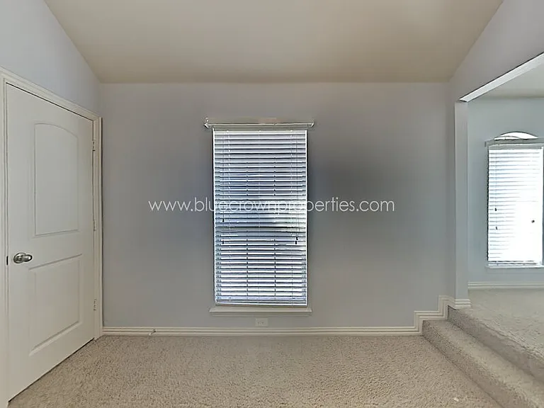 1917 Lawnview Dr — Photo 29