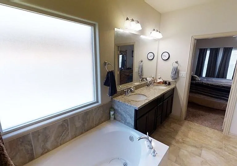 7309 Raphael St — Photo 16