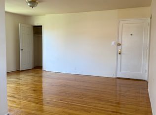 36-20 168th St #TFL, Flushing, NY 11358