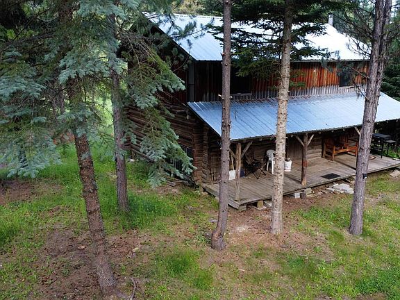 3rd image of 31975 S Fork Yaak Rd