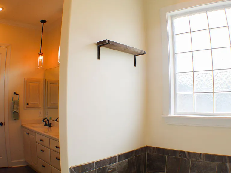 104 Shotts Ave — Photo 13
