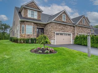 14 Cape Club Dr, Sharon, MA 02067
