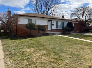 6846 Cronin Dr, Dearborn Heights, MI 48127