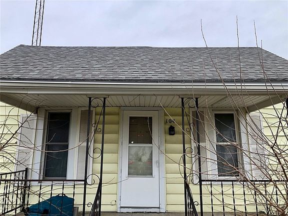 3rd image of 104 E North Main St