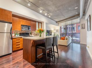 33 Mill St #210, Toronto, ON M5A 3R3