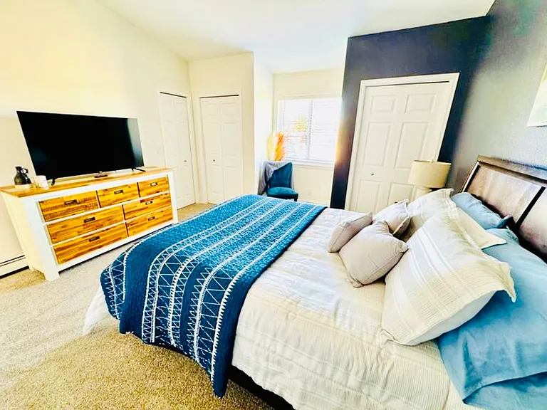 380 Explorer Ct #B — Photo 17