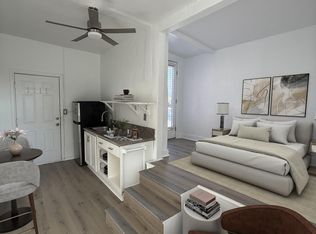 1025 S Orange Dr #301, Los Angeles, CA 90019