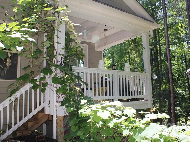 4181 Palm Dr — Photo 35