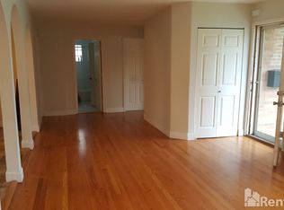 913 S Hi Lusi Ave, Mount Prospect, IL 60056