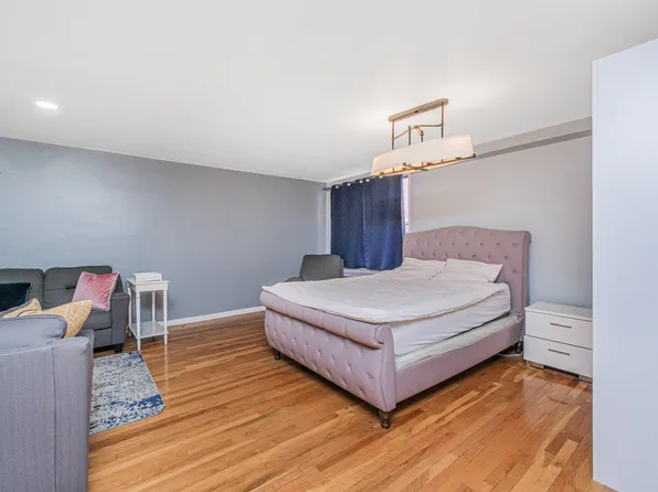770 Ocean Parkway 7A image 3 of 14