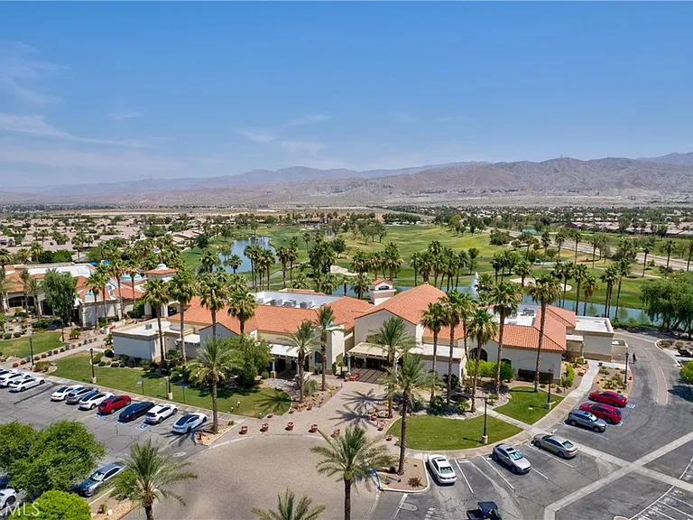 81482 Avenida Viesca — Photo 48