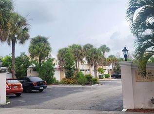 7423 Big Cypress Dr, Miami Lakes, FL 33014